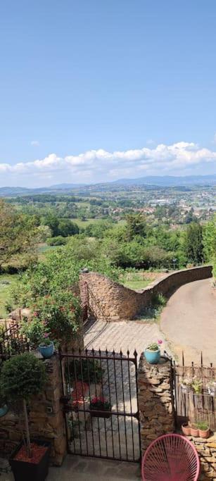 Le gîte des Pierres Dorées Marcilly-d'Azergues Esterno foto