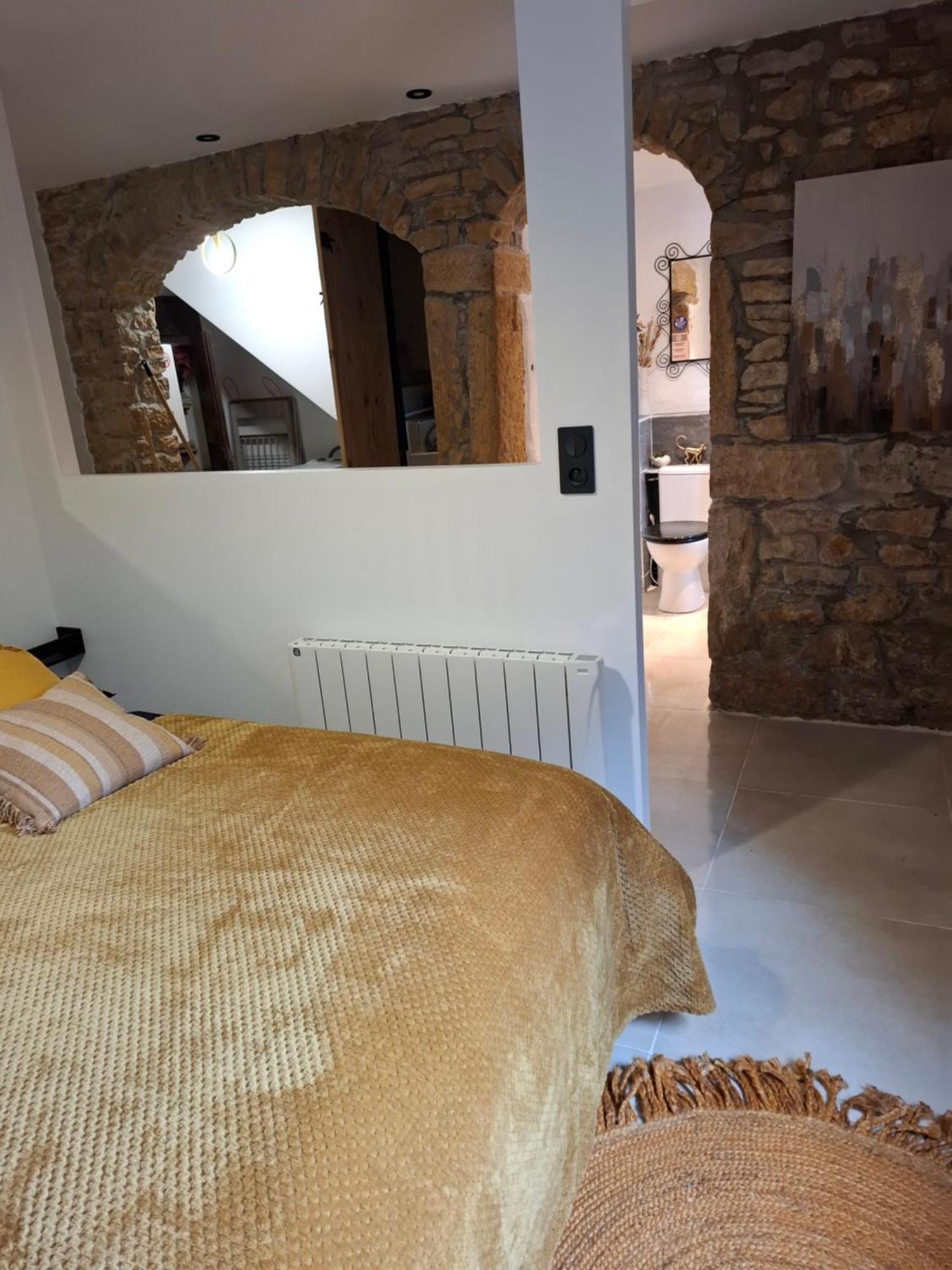Le gîte des Pierres Dorées Marcilly-d'Azergues Esterno foto